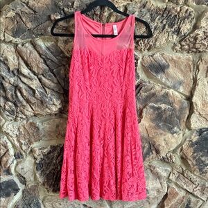 Sleeveless Coral Lace Dress